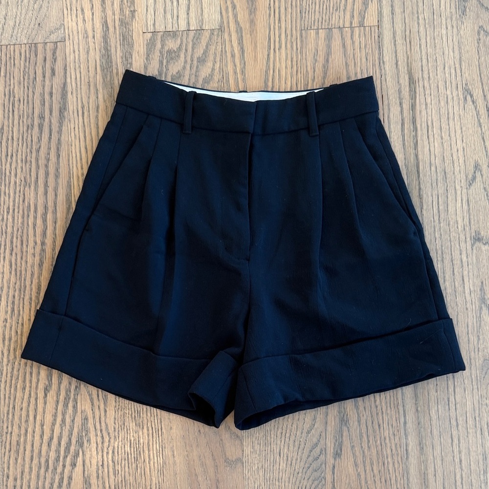 Wilfred Black Pleated Women's Shorts